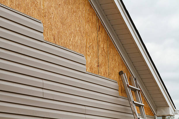 24/7 Emergency Siding Contractor experts in Streamwood, IL